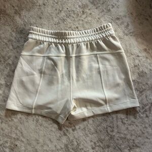 Lululemon Athletica White Athletic Shorts with Elastic Waistband